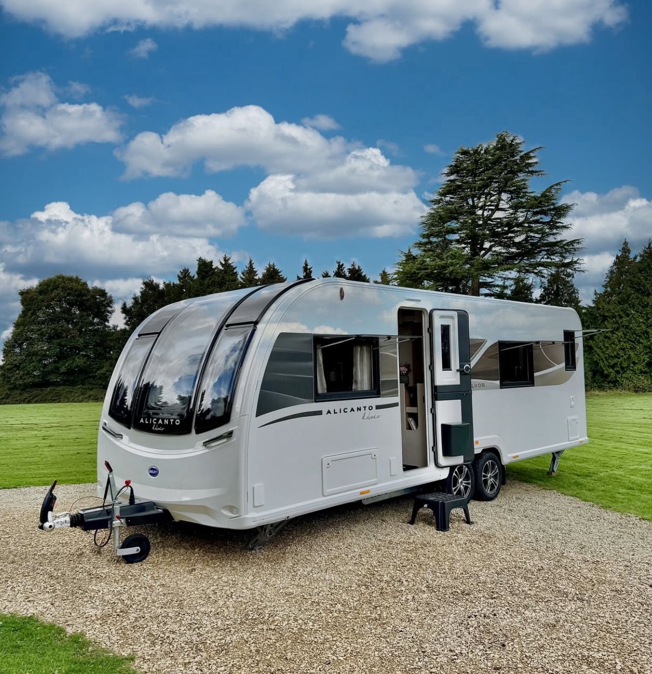 Caravan Trailer